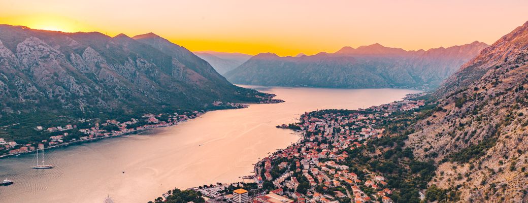 Montenegro lakóautóval, elképesztő kilátás